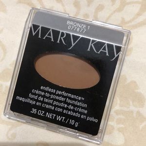 Creme-to-powder foundation BRONZE 1